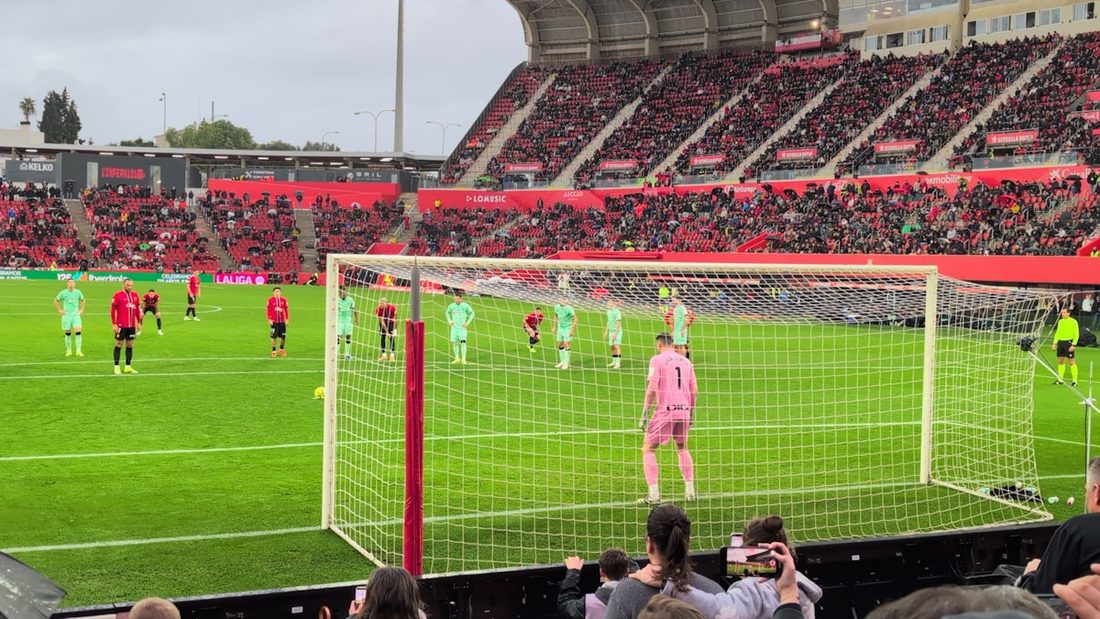 南宫体育 APP 赛况界面示意